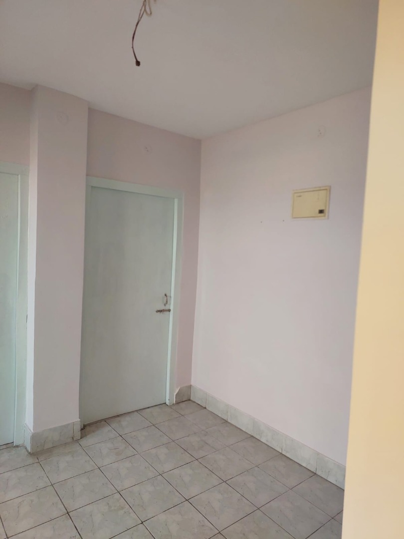 Unfurnished 3bhk in Gandhi Basti, Sarania Hills, Guwahati, Assam, India for Rent